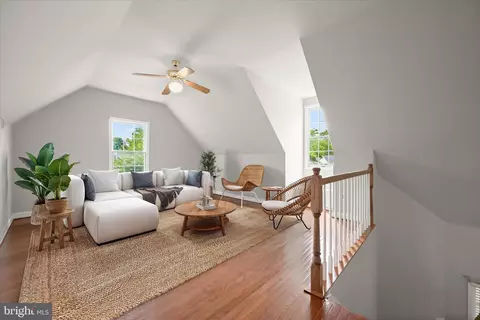 Living - 900 Mclendon Dr, Frederick, MD 21702 photo 2 of 9