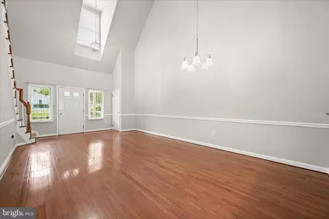 Living - 900 Mclendon Dr, Frederick, MD 21702 photo 6 of 9