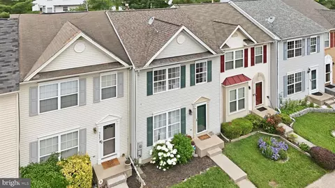 View/Area - 5624 Rockledge Ct, Frederick, MD 21703 photo 2 of 10