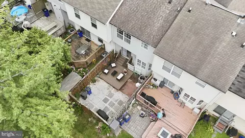 View/Area - 5624 Rockledge Ct, Frederick, MD 21703 photo 8 of 10