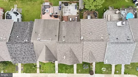 View/Area - 5624 Rockledge Ct, Frederick, MD 21703 photo 6 of 10