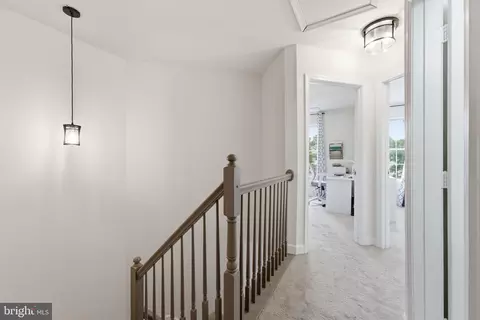 Entry Way - 5624 Rockledge Ct, Frederick, MD 21703 photo 5 of 9