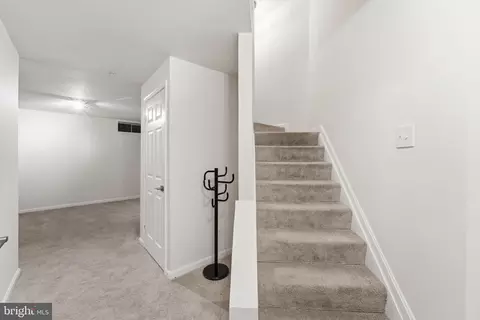 Entry Way - 5624 Rockledge Ct, Frederick, MD 21703 photo 8 of 9