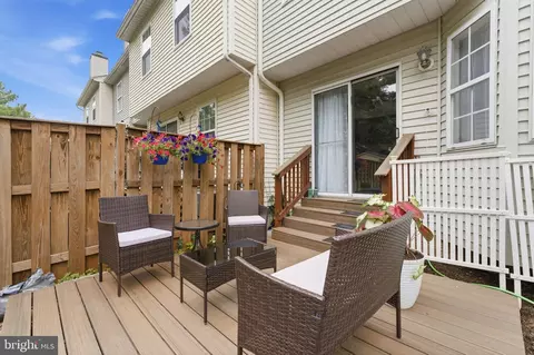Exterior - 5624 Rockledge Ct, Frederick, MD 21703 photo 4 of 14