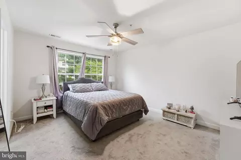 Bedroom - 5624 Rockledge Ct, Frederick, MD 21703 photo 5 of 6