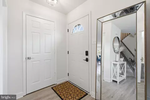 Entry Way - 5624 Rockledge Ct, Frederick, MD 21703 photo 1 of 9