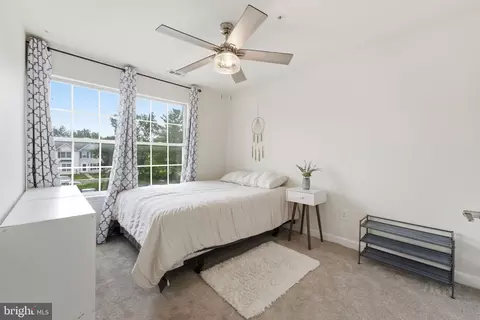 Bedroom - 5624 Rockledge Ct, Frederick, MD 21703 photo 2 of 6