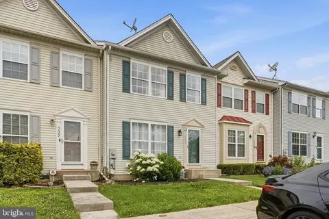 Exterior - 5624 Rockledge Ct, Frederick, MD 21703 photo 3 of 14