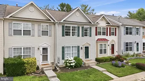 Exterior - 5624 Rockledge Ct, Frederick, MD 21703 photo 10 of 14