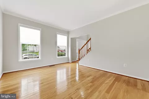 Living - 612 Bushytail Dr, Frederick, MD 21703 photo 2 of 6