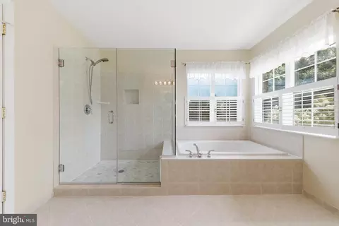 Bath - 612 Bushytail Dr, Frederick, MD 21703 photo 2 of 3