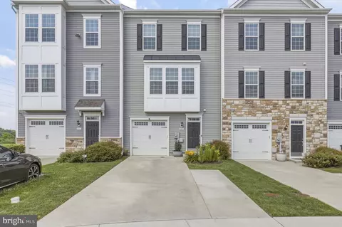 203 Longley Green Dr, Walkersville, MD 21793