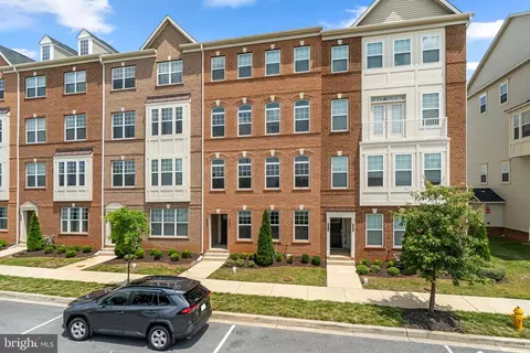 Exterior - 4922 Macdonough Pl, Frederick, MD 21703 photo 3 of 4