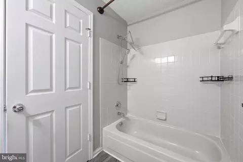 Bath - 2112 Whitehall Rd #2C, Frederick, MD 21702 photo 1 of 3