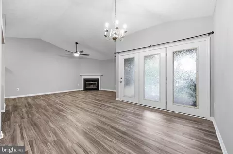Living - 2112 Whitehall Rd #2C, Frederick, MD 21702 photo 3 of 4