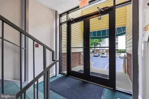 Entry Way - 2112 Whitehall Rd #2C, Frederick, MD 21702 photo 1 of 16