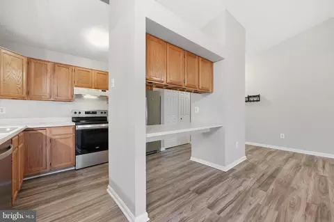 Entry Way - 2112 Whitehall Rd #2C, Frederick, MD 21702 photo 9 of 16