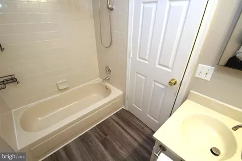 Bath - 2112 Whitehall Rd #2C, Frederick, MD 21702 photo 1 of 1