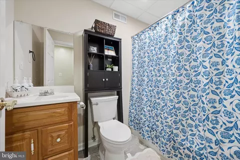 Bath - 604 Bushytail Dr, Frederick, MD 21703 photo 5 of 5