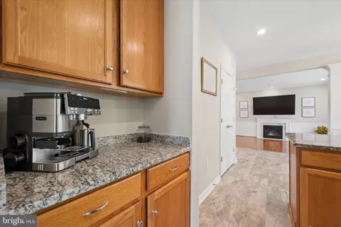 Entry Way - 604 Bushytail Dr, Frederick, MD 21703 photo 8 of 13