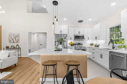 Kitchen - 1014 Eastbourne Ter, Frederick, MD 21702 photo 1 of 7