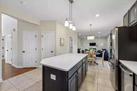Kitchen - 107 Redcloud Ct, Frederick, MD 21702 photo 6 of 7