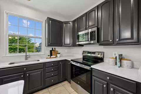 Kitchen - 107 Redcloud Ct, Frederick, MD 21702 photo 2 of 7