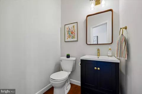Bath - 107 Redcloud Ct, Frederick, MD 21702 photo 1 of 4