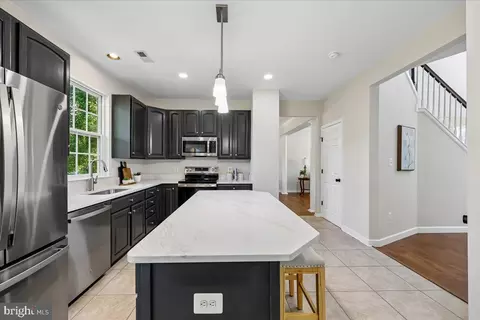 Kitchen - 107 Redcloud Ct, Frederick, MD 21702 photo 4 of 7