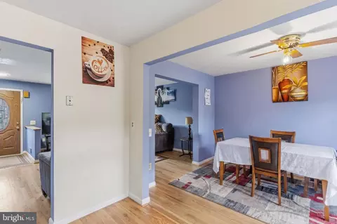 Entry Way - 1603 Jennings Ct, Frederick, MD 21702 photo 3 of 7