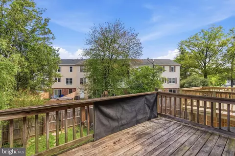 Exterior - 1603 Jennings Ct, Frederick, MD 21702 photo 6 of 12