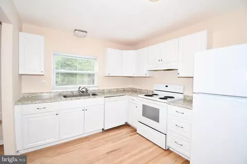 Kitchen - 1666 Colonial Way, Frederick, MD 21702 photo 3 of 4