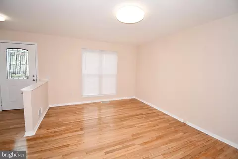 Living - 1666 Colonial Way, Frederick, MD 21702 photo 4 of 14