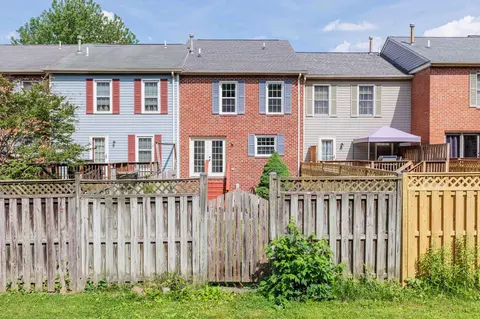Exterior - 2433 Dunmore Ct, Frederick, MD 21702 photo 5 of 5