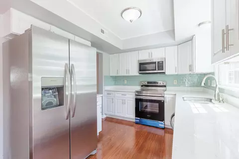 Kitchen - 2433 Dunmore Ct, Frederick, MD 21702 photo 2 of 4