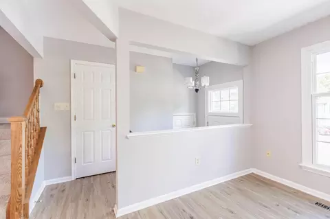 Entry Way - 2433 Dunmore Ct, Frederick, MD 21702 photo 2 of 5