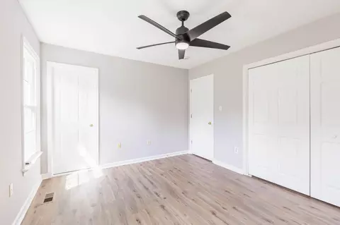 Bedroom - 2433 Dunmore Ct, Frederick, MD 21702 photo 2 of 8