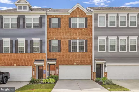 5129 Ironsides Dr, Frederick, MD 21703