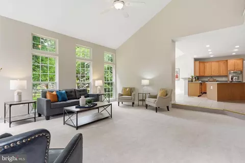 Living - 9052 Major Smith Ln, Frederick, MD 21704 photo 4 of 5