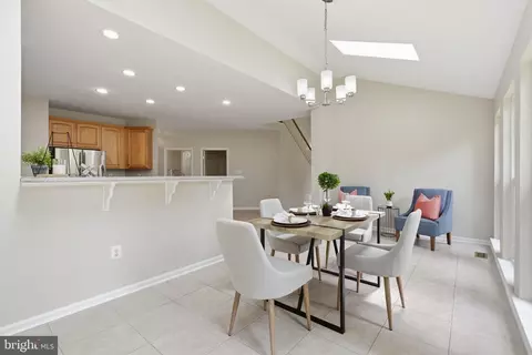 Dining - 9052 Major Smith Ln, Frederick, MD 21704 photo 2 of 5