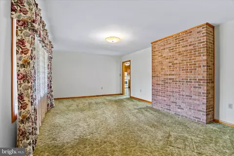 Living - 12 Caroline Dr, Middletown, MD 21769 photo 1 of 5