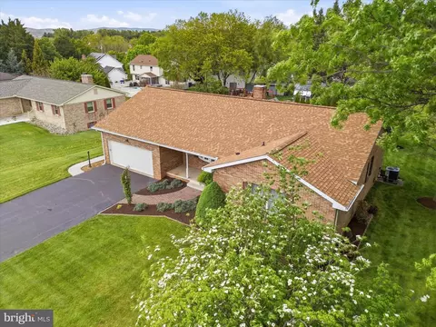 View/Area - 12 Caroline Dr, Middletown, MD 21769 photo 3 of 13