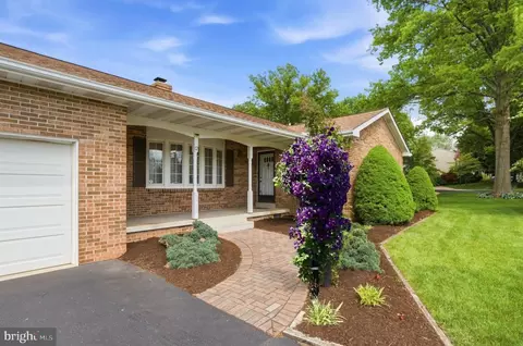 Exterior - 12 Caroline Dr, Middletown, MD 21769 photo 4 of 16