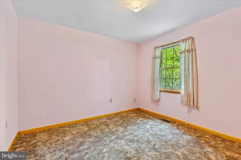Bedroom - 12 Caroline Dr, Middletown, MD 21769 photo 6 of 9