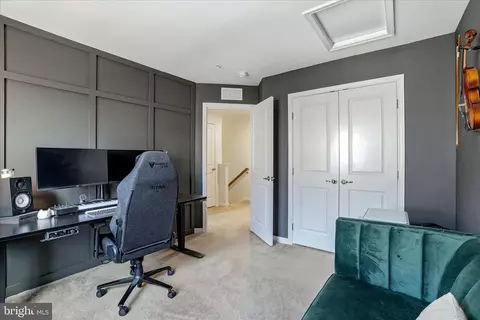 Entry Way - 5923 Leben Dr, Frederick, MD 21703 photo 7 of 8