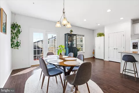 Dining - 5923 Leben Dr, Frederick, MD 21703 photo 3 of 3