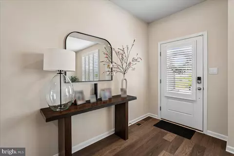 Entry Way - 809 Foundry St, Frederick, MD 21701 photo 3 of 11