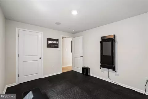 Entry Way - 809 Foundry St, Frederick, MD 21701 photo 10 of 11