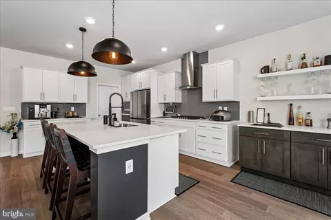 809 Foundry St, Frederick, MD 21701