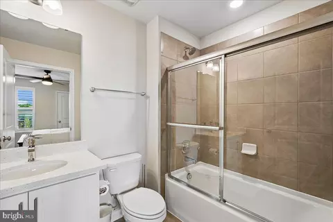 Bath - 809 Foundry St, Frederick, MD 21701 photo 1 of 2